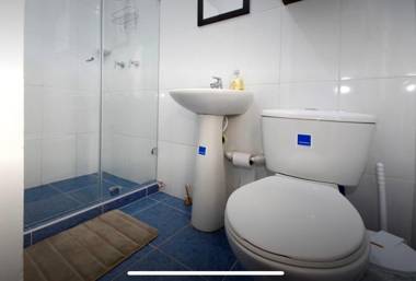 Luxury apartment with a/c next to chipichape mall