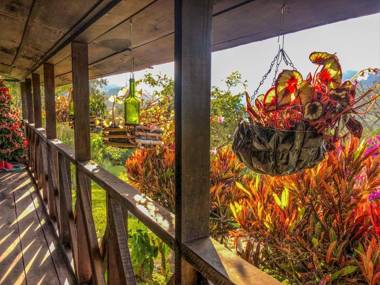 Casa Campestre estilo Chalet Los Pirineos - Cerca a Cali