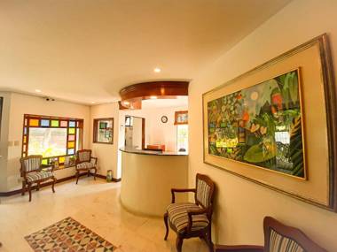 Travelers Apartamentos y Suites - Castellón De Juanambú