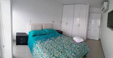 Aparta Estudios Edificio Valeria