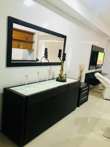 APARTAMENTO AMOBLADO CON EXCELENTE UBICACIÓN