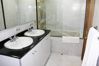 Hotel Breton Hill Parque 93