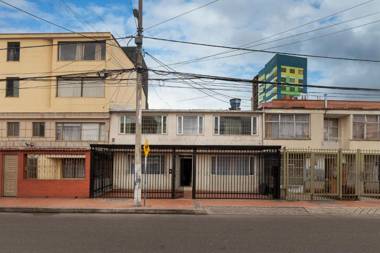 Ayenda 1055 Agora INN Corferias