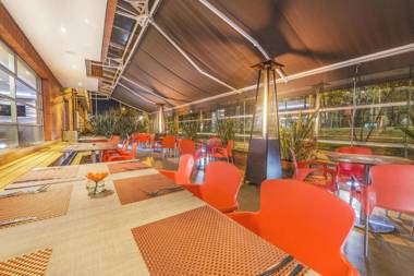 Apartamentos Plaza Suites