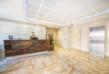 Apartamentos Plaza Suites