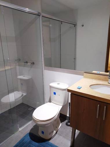 3 Apartamento completo Cedritos Minimalista