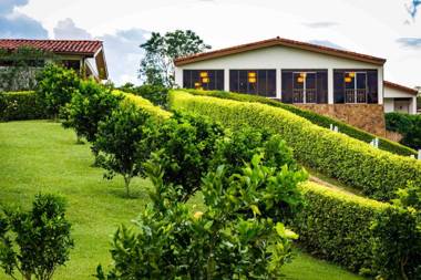 Hotel Estrella Del Monte