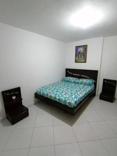 Hermoso apartamento cómodo y tranquilo cerca a todo en Guatapé por días