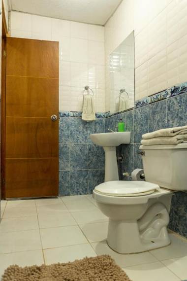 Casa Bautista Apartamentos Amoblados con vista al mar