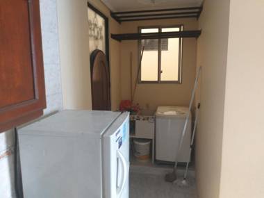 APARTAMENTO CENTRAL INDEPENDIENTE A MEDIA CUADRA DEL PARQUE LA HERRADURA