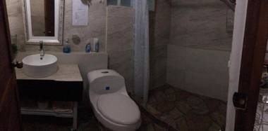 Hermosa Casa de campo grande con aire aconwifipiscinabillar !villa ensueño !