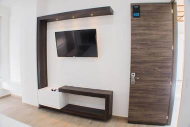 Hostel Laguna Salá By FSL