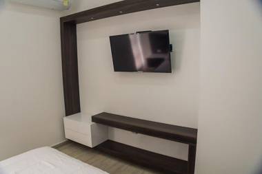 Hostel Laguna Salá By FSL