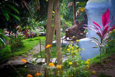 Domo 1 en la selva a 3 km de Minca