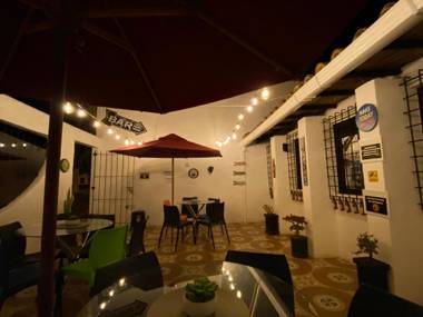 Aviva Guatavita - HOSTEL - CHILL & BAR