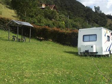 LA MESETA DE TOMINE CAMPER