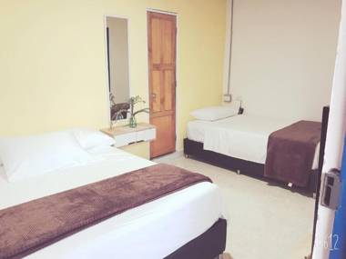 Hospedaje Casa Rosa Jardín