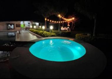 Glamping con Jacuzzi para Parejas en Caldas