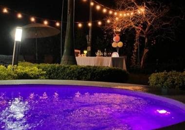Glamping con Jacuzzi para Grupos o Parejas en Caldas