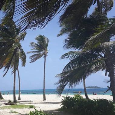 Apartamentos Commodore Bay Club