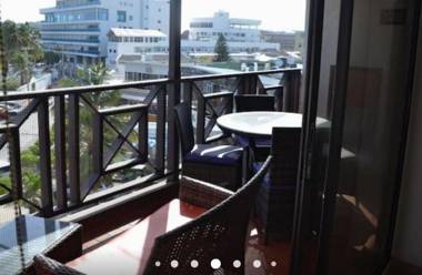 APARTAMENTOS BAY CLUB BY TOP LOCATION