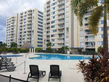 Puerto Azul Club House 4406