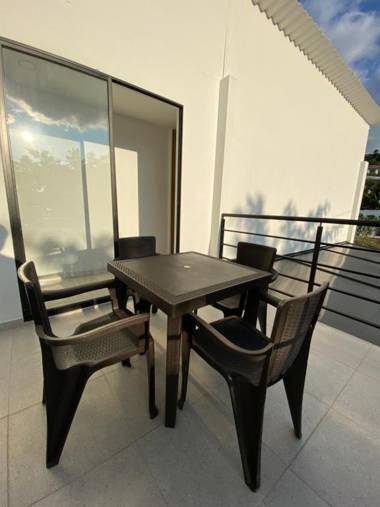 CASA MONTEBELLO CON PISCINA PRIVADA EN LA MESA