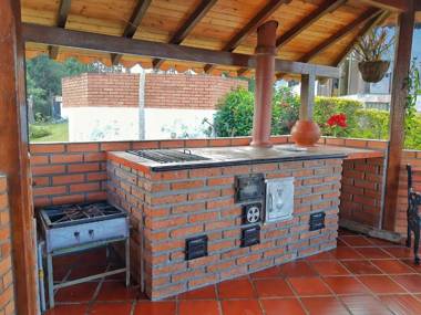 CASA CAMPESTRE frente Acuarela -Mesa de los Santos