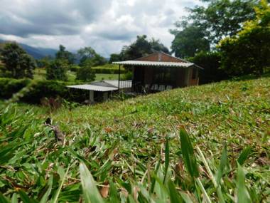 Casa Campo alojamiento campestre para descanso en Calarcá Quindío
