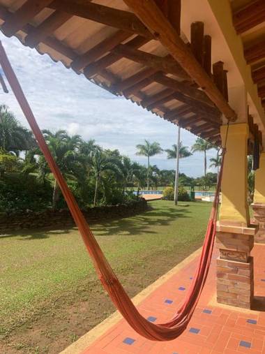 Hotel Campestre Los Chiguiros