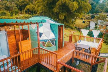 Hotel Glamping y Cabañas los Arreboles