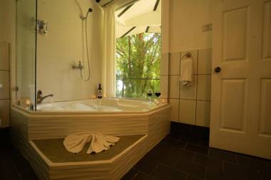 Dantica Cloud Forest Lodge