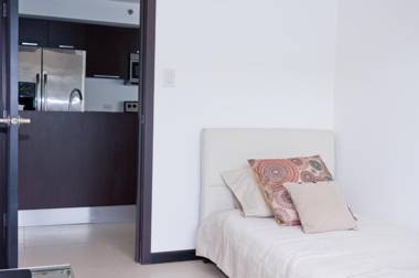 Modern 3 Bedroom Apartment