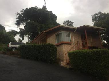 Casa entre la naturaleza