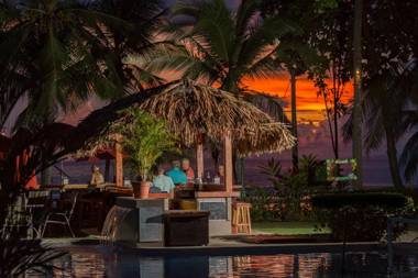 Club del Mar Oceanfront