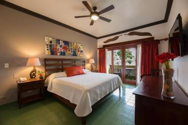 Club del Mar Oceanfront