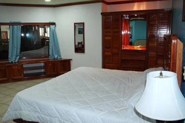 Fish Hook Marina Hotel