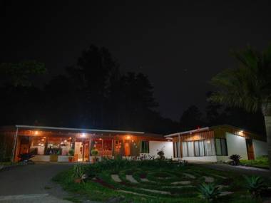 Hotel Holístico Monteverde