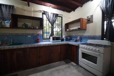 Pavones Point Surf House in Great Location