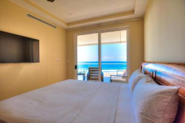 Break Water Point Penthouse 7th Floor