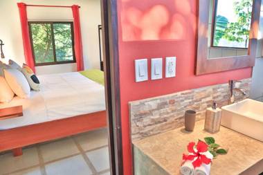 Nature's Edge Boutique Hotel