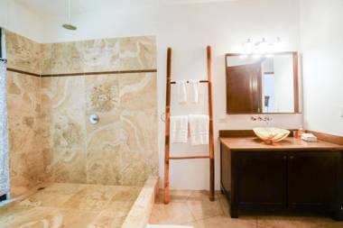 Makara Suite Mariposa Ground Floor