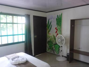 Aracari Garden Hostel