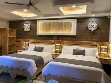 ARANJUEZ LOFTS Santa Ana