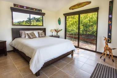 Villa Vista Hermosa - with breathtaking ocean view & WiFI