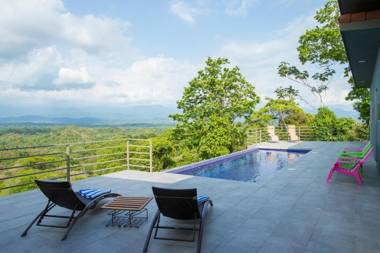 Secret Mountain Top 3BR Casa Colibr with Jungle Views Private Pool BBQ