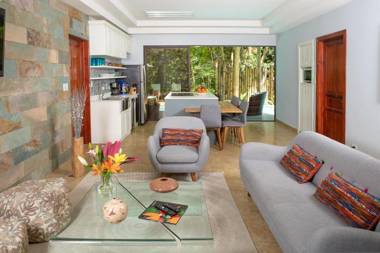 Rainforest Gem 2BR Aracari Villa with Private Pool AC Wi-Fi