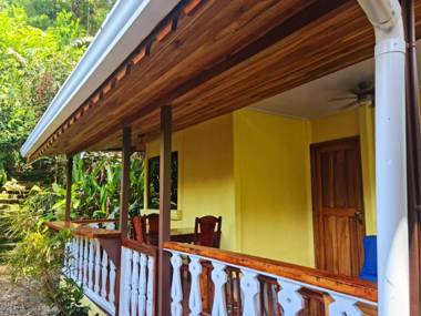 Jungle Beach Bungalow with AC & Fiber optic