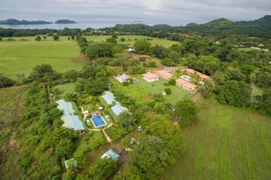 Playa Potrero Apartments