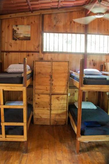 Burnt Toast Surfcamp